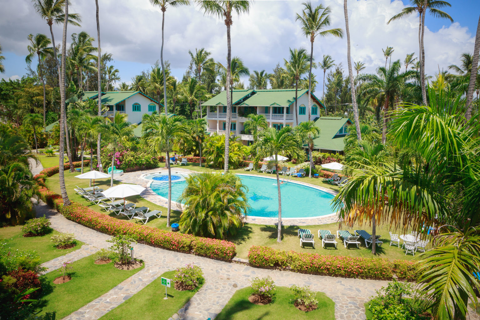 hotel playa colibri terrenas telefono