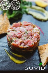 Tratar de atún rojo con chinola y sésamo (Para 2 personas)